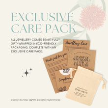 Load image into Gallery viewer, Little Bunny Rabbit Bangle