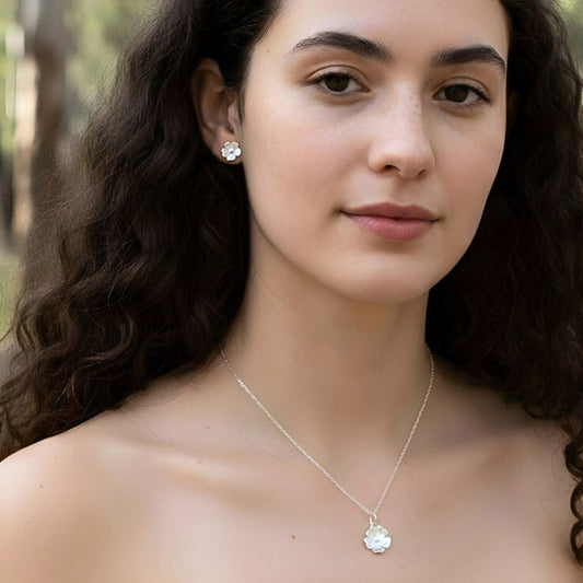 Forget-Me-Not Flower Pendant