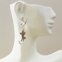 Load image into Gallery viewer, Sterling silver Huggie earrings with Lizard charm
