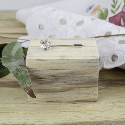 Australian Native Daisy Flower Lapel Pin