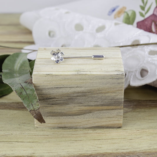 Australian Native Daisy Flower Lapel Pin